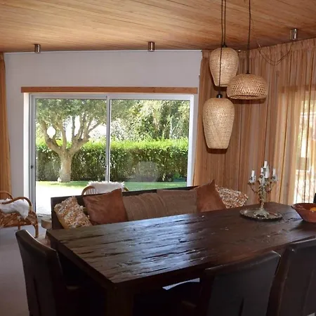 Spacious Villa With Pool 5 Minutes From The Beach *