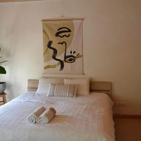 Vakantiehuis Spacious Villa With Pool 5 Minutes From The Beach São Martinho do Porto